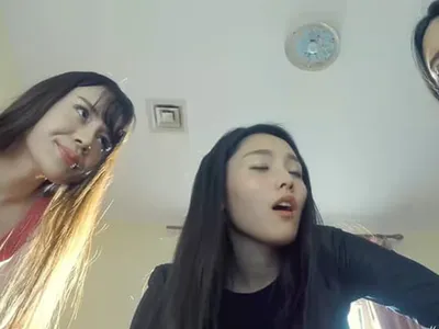 Bọn Thiếu Nữ Bá Đạo