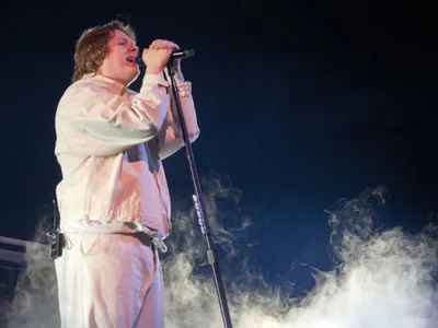 Lewis Capaldi: Cảm giác của tôi lúc này